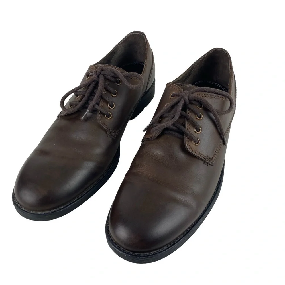 Men’s Clarks Oxfords Shoes Size 10 Brown Leather Upper Lace Up Casual or Dress